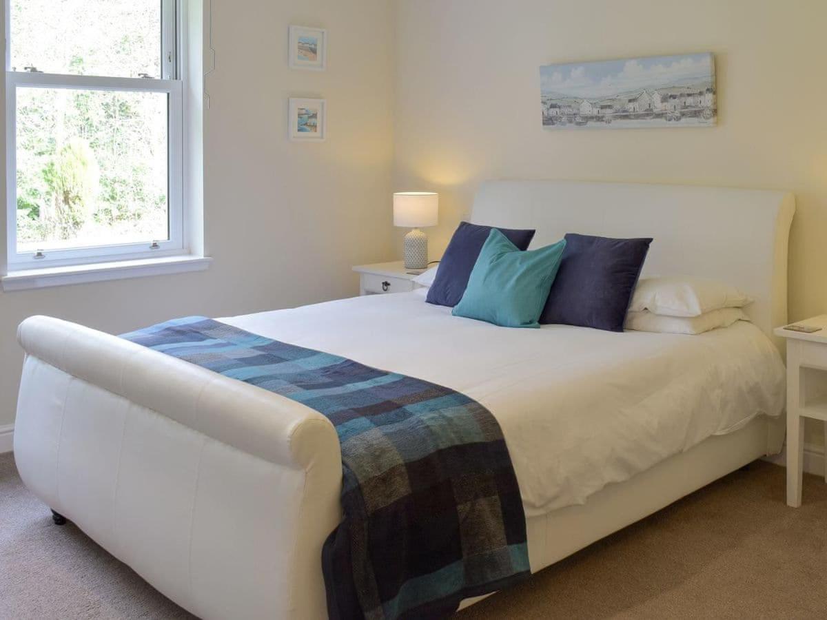 Estate Houses At Carberry Tower Edinburgh Bilik gambar